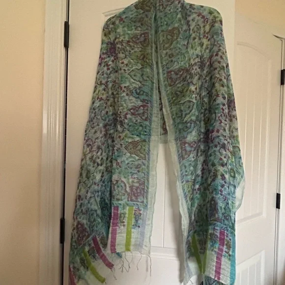 Colorful Patterned Scarf - Picture 1 of 3